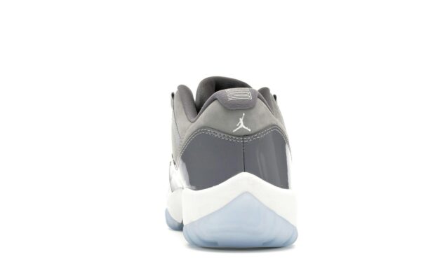 Air Jordan 11 Retro Low Gris Frío (528895-003) - Imagen 5