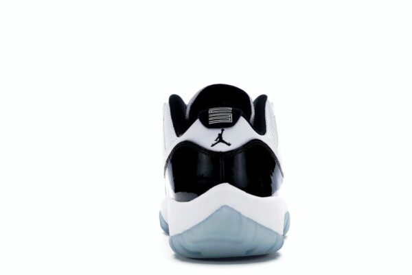 Air Jordan 11 Retro Low Concord (528895-153) – Blanco/Concord/Negro – Zapatillas deportivas para hombre - Imagen 5