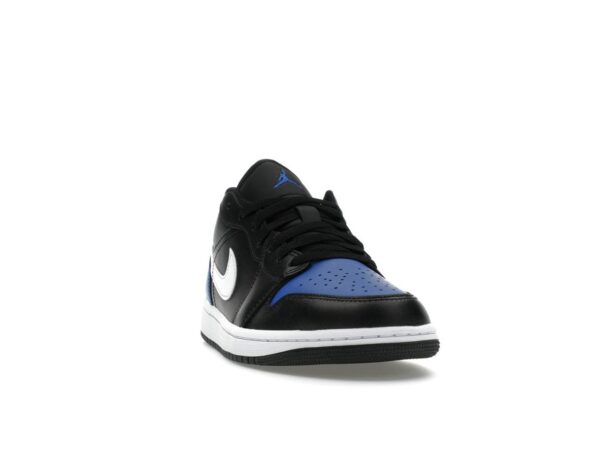 Jordan 1 Low Black Royal Toe Sneakers – 553558-042 - Imagen 2