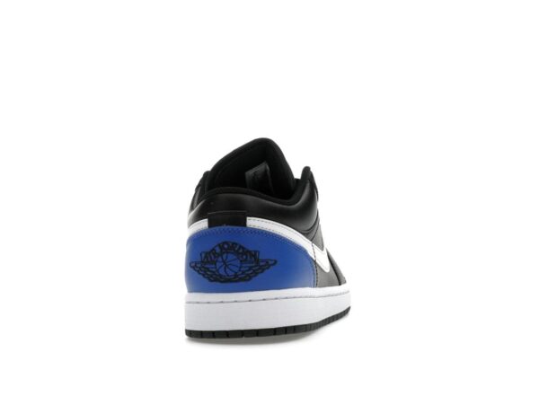 Jordan 1 Low Black Royal Toe Sneakers – 553558-042 - Imagen 5