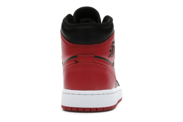Air Jordan 1 Mid Prohibido (2020) – 554724-074 - Imagen 5