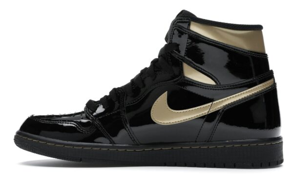 Air Jordan 1 Retro High OG Negro Dorado Metálico (2020) – 555088-032 - Imagen 4