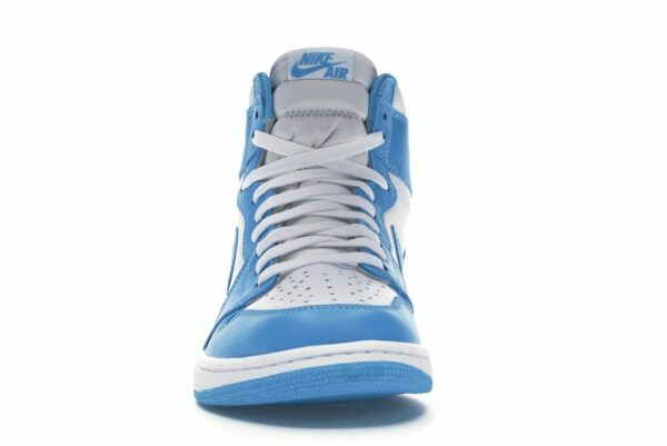 Air Jordan 1 Retro High OG UNC (555088-117) – Colección navideña 2015 - Imagen 3