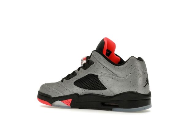 Zapatillas Air Jordan 5 Retro Low Neymar reflectantes plateadas y negras (846315-025) - Imagen 4