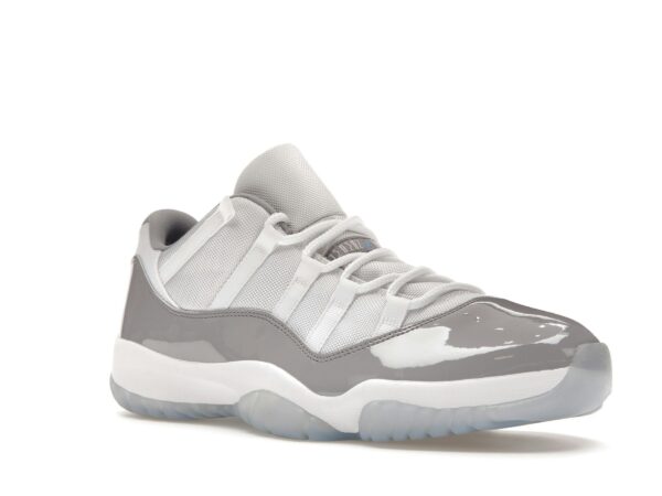 Jordan 11 Retro Low Gris Cemento – AV2187-140 - Imagen 2