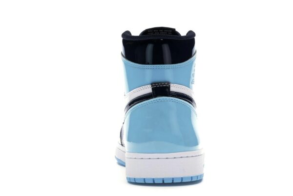 Jordan 1 Retro High UNC Patent (Mujer) – CD0461-401 - Imagen 5