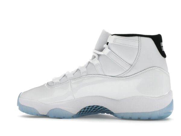 Jordan 11 Retro Legend Blue (2024) – Blanco/Azul Legend/Negro – CT8012-104 - Imagen 5