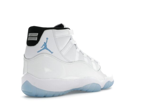 Jordan 11 Retro Legend Blue (2024) – Blanco/Azul Legend/Negro – CT8012-104 - Imagen 7