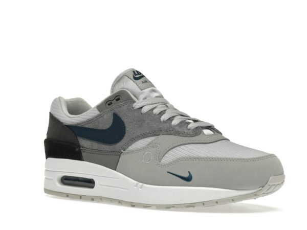 Nike Air Max 1 London CV1639-001 Gris humo/Azul valeriana/Gris humo oscuro - Imagen 2