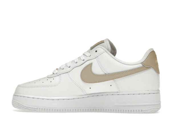 Nike Air Force 1 Low '07 Essential Blanco Beige (Mujer) – CZ0270-105 - Imagen 4