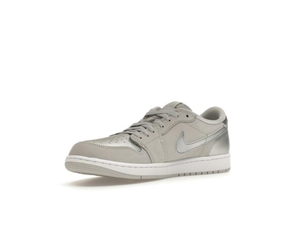 Zapatillas Jordan 1 Low OG Metallic Silver CZ0790-002 - Imagen 3