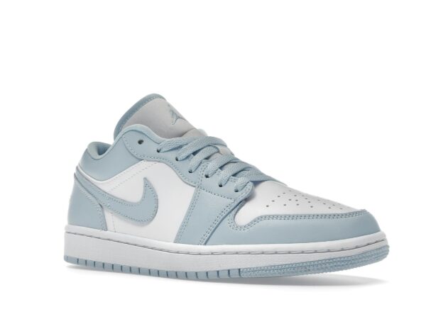 Jordan 1 Low Blanco Azul Hielo (Mujer) – DC0774-141 - Imagen 2