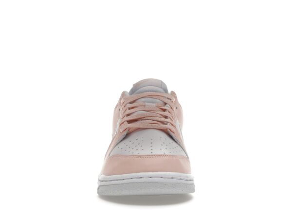 Nike Dunk Low Next Nature Coral Pálido (Mujer) – DD1873-100 - Imagen 3