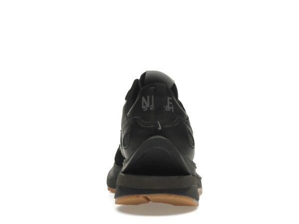 Nike Vaporwaffle Sacai Negro Goma DD1875-001 - Imagen 5