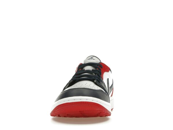 Jordan 1 Retro Low Golf Shoes – Blanco/Obsidiana/Rojo Universitario – DD9315-113 - Imagen 3