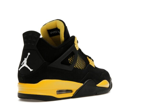 Air Jordan 4 Retro Thunder (2023) – Negro/Amarillo Tour – DH6927-017 - Imagen 7