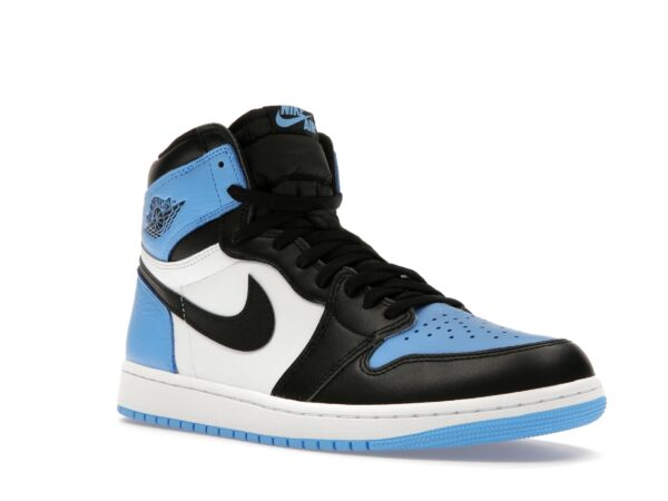 Jordan 1 Retro High OG UNC Toe – DZ5485-400 - Imagen 2