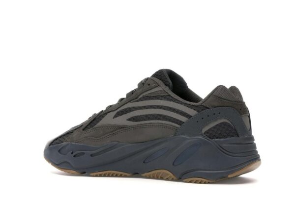 Zapatillas Adidas Yeezy Boost 700 V2 Geode EG6860 - Imagen 4
