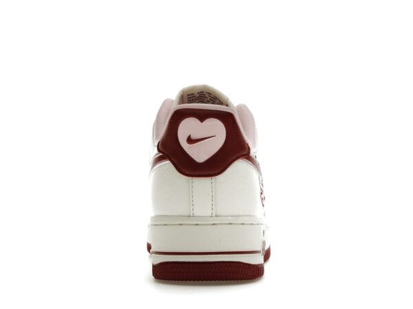 Nike Air Force 1 Low Valentine's Day (2023) para mujer – FD4616-161 - Imagen 5