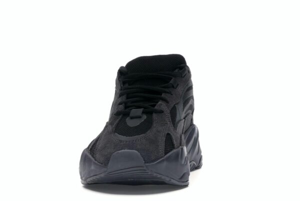 Zapatillas Adidas Yeezy Boost 700 V2 Vanta – FU6684 – Negras - Imagen 3