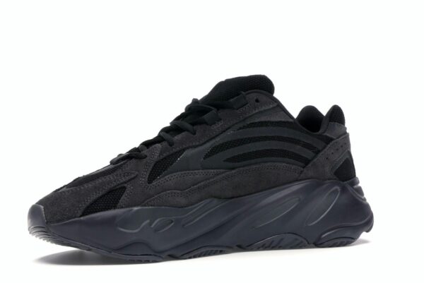 Zapatillas Adidas Yeezy Boost 700 V2 Vanta – FU6684 – Negras - Imagen 4
