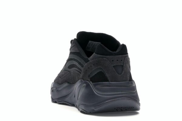 Zapatillas Adidas Yeezy Boost 700 V2 Vanta – FU6684 – Negras - Imagen 6