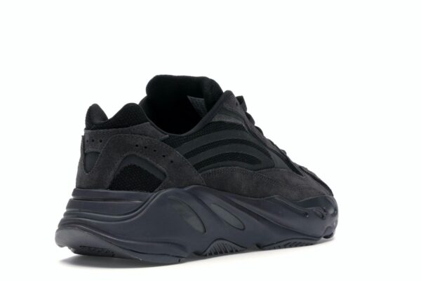 Zapatillas Adidas Yeezy Boost 700 V2 Vanta – FU6684 – Negras - Imagen 7