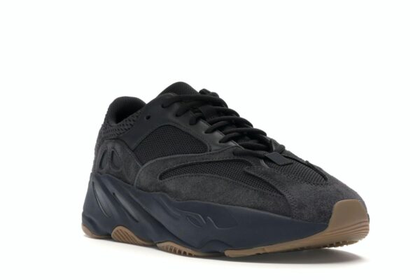 Zapatillas Adidas Yeezy Boost 700 Utility negras – FV5304 - Imagen 2