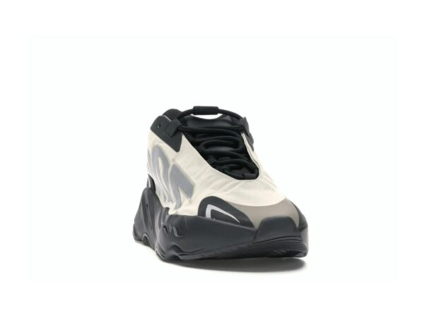 Zapatillas Adidas Yeezy Boost 700 MNVN Bone FY3729 - Imagen 2