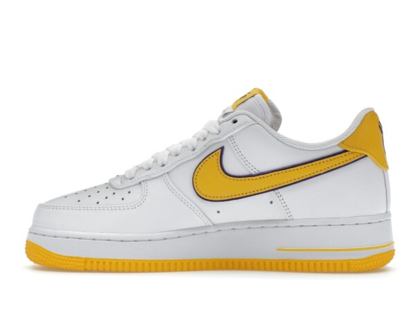 Nike Air Force 1 Low Retro QS Kobe Bryant Lakers Home FZ1151-100 Edición Limitada - Imagen 4