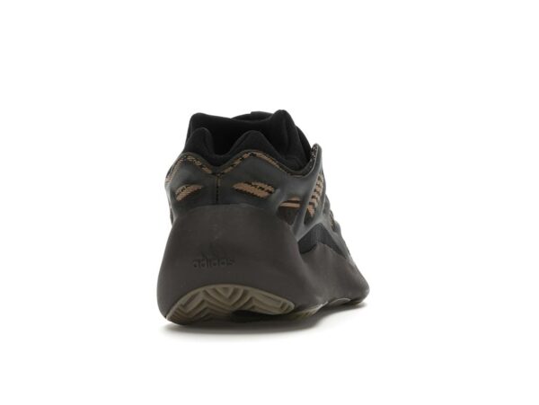 Zapatillas Adidas Yeezy 700 V3 Clay Brown GY0189 - Imagen 5