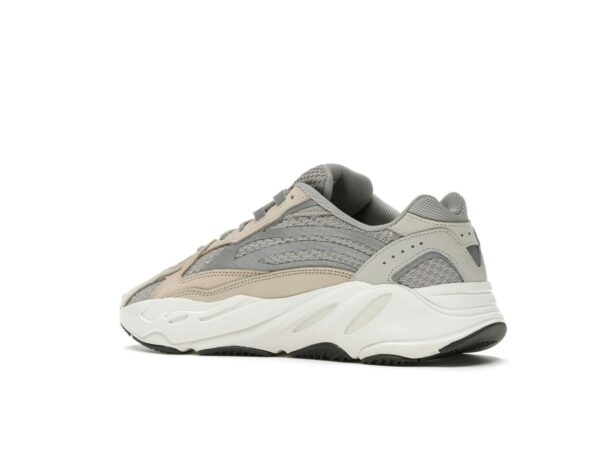 Zapatillas Adidas Yeezy Boost 700 V2 Crema GY7924 - Imagen 4