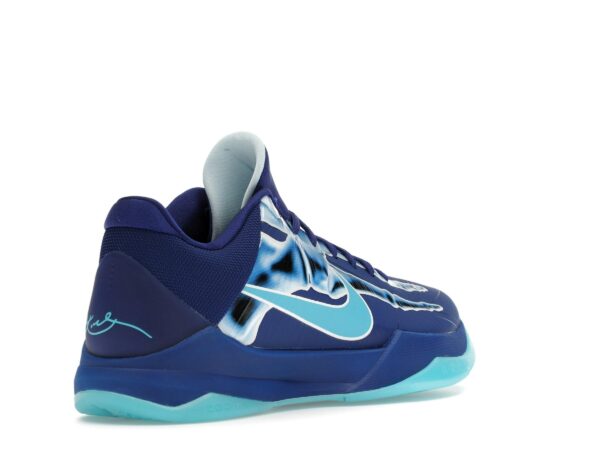 Zapatillas de baloncesto Nike Kobe 5 Protro X-Ray para hombre, color azul rey profundo/azul báltico – HJ4303-400 - Imagen 7