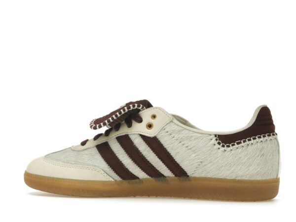 Zapatillas Adidas Samba Wales Bonner de piel color crema y blanco – IE0586 - Imagen 5