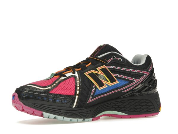 Zapatillas New Balance 1906R Neon Nights – Negro/Rosa/Amarillo – M1906RCP - Imagen 4