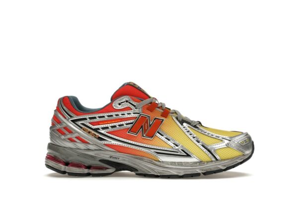 Zapatillas New Balance 1906R Salehe Bembury Heat Be Hot Lava M1906RHJ Naranja Amarillo Plata - Imagen 1