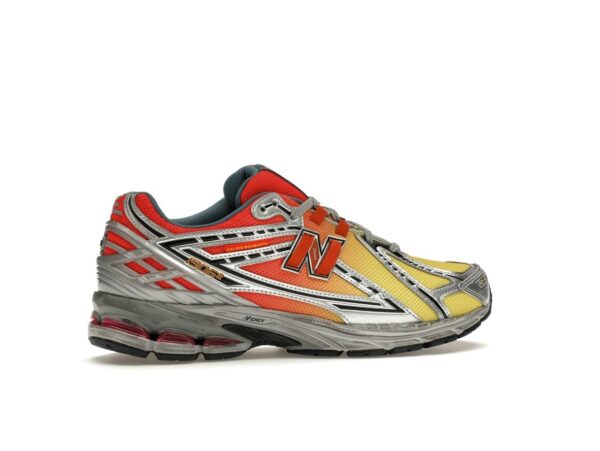 Zapatillas New Balance 1906R Salehe Bembury Heat Be Hot Lava M1906RHJ Naranja Amarillo Plata - Imagen 6