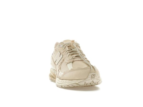 Zapatillas New Balance 2002R Protection Pack Sandstone M2002RDQ - Imagen 2