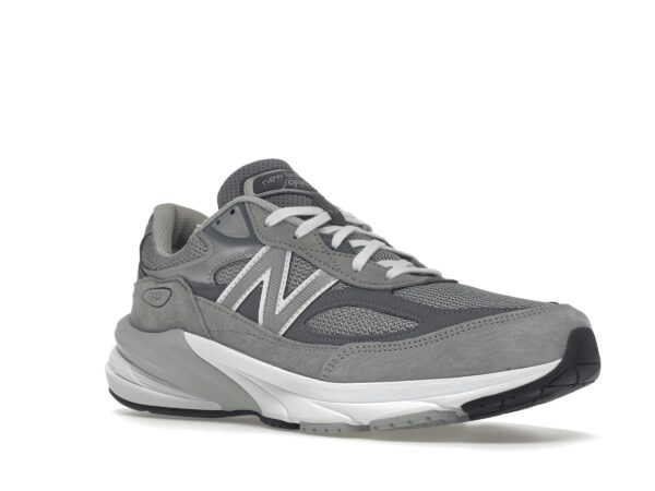 New Balance 990v6 MiUSA Gris M990GL6: Zapatillas de running premium de ante y malla con amortiguación ABZORB y FuelCell - Imagen 2