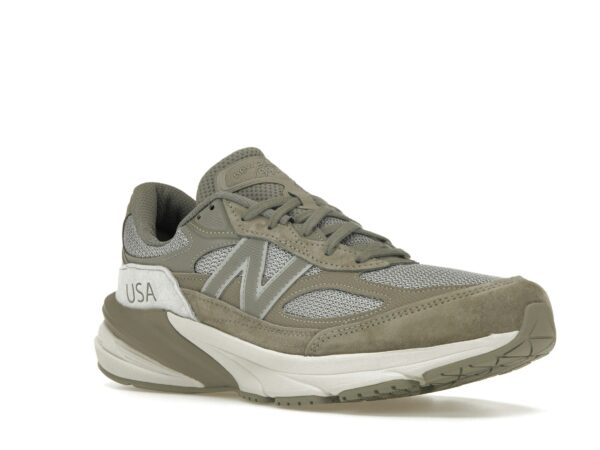 New Balance 990v6 MiUSA WTAPS – Zapatillas M990WT6 de ante, nobuk y malla en gris - Imagen 2