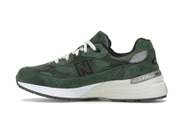 New Balance 992 JJJJound Green M992JJ: Zapatillas premium de ante y malla - Imagen 5