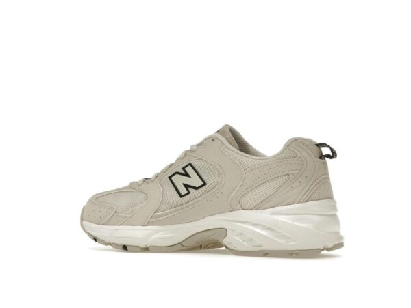 Zapatillas New Balance 530 Ivory MR530SH – Blanco/Negro - Imagen 4