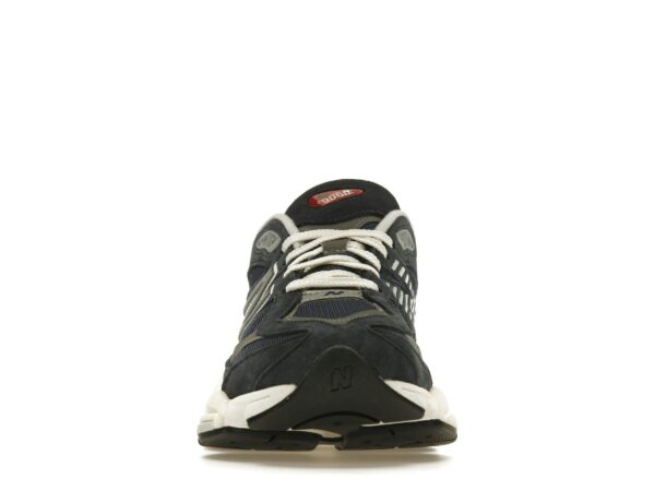 Zapatillas New Balance 9060 azul marino y blanco – U9060ECB - Imagen 3