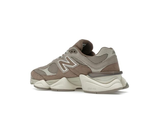 Zapatillas New Balance 9060 U9060ERC Arid Stone Mushroom - Imagen 4