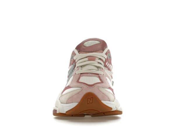 Zapatillas New Balance 9060 Rosa – U9060FRL - Imagen 3