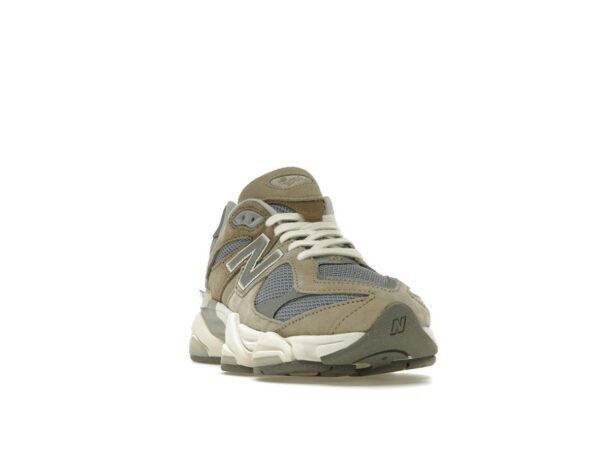 Zapatillas New Balance 9060 Mushroom Aluminum – U9060MUS - Imagen 2