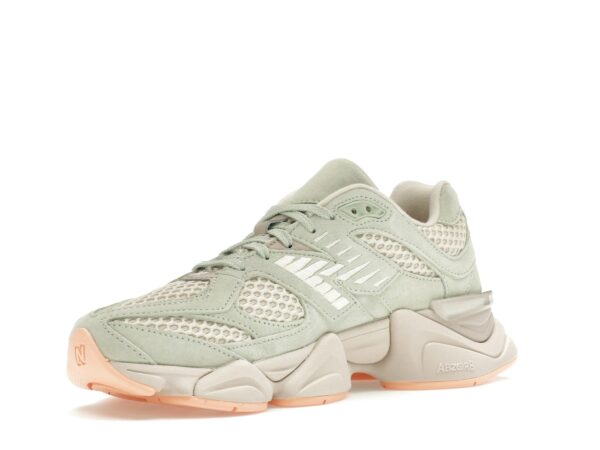 New Balance 9060 The Whitaker Group - Piezas faltantes, color plata y verde musgo, U9060WA1 - Imagen 4