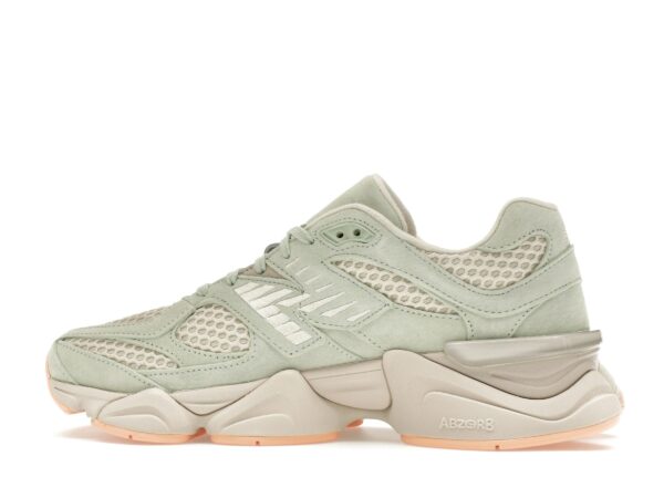 New Balance 9060 The Whitaker Group - Piezas faltantes, color plata y verde musgo, U9060WA1 - Imagen 5