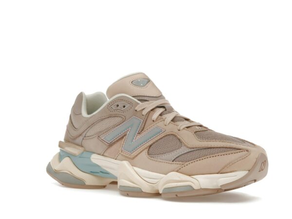 New Balance 9060 Marfil Crema Rosa Arena U9060WCG - Imagen 2