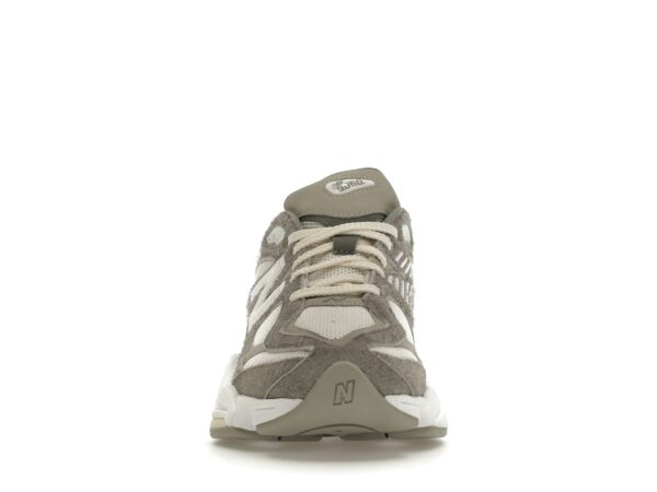 Zapatillas New Balance 9060 Gris Blanco U9060YGA - Imagen 3
